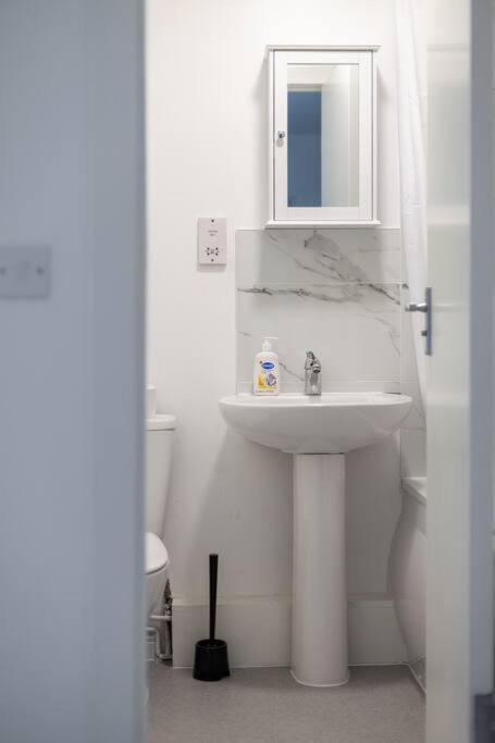Modern Semi-studio Flat In Historic Setting Appartamento *