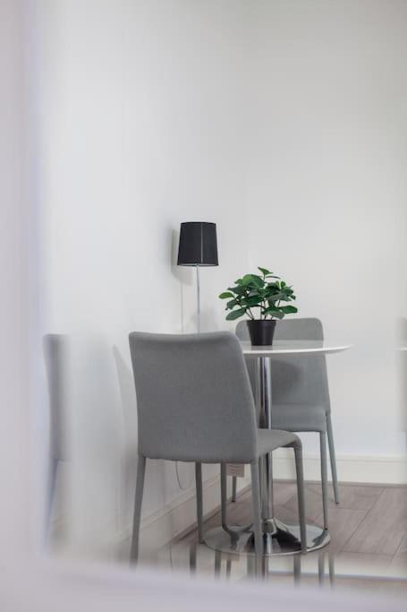 Appartamento Modern Semi-studio Flat In Historic Setting Londra