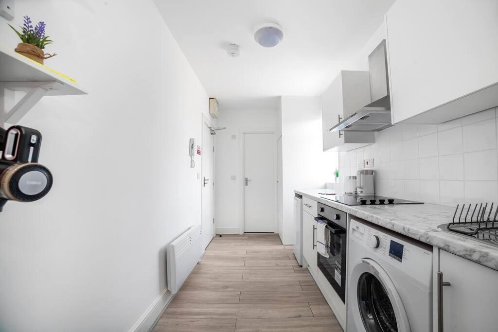 Modern Semi-studio Flat In Historic Setting Apartament